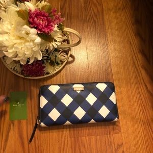 Very cute Kate Spade wallet.